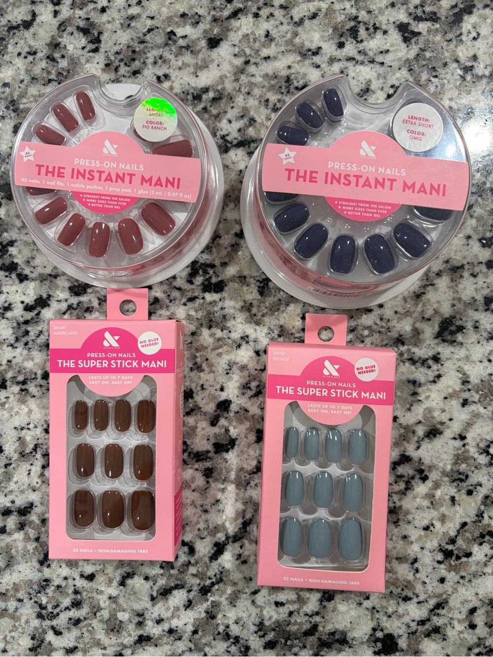 Set of 4 Olive & June Press On Nails